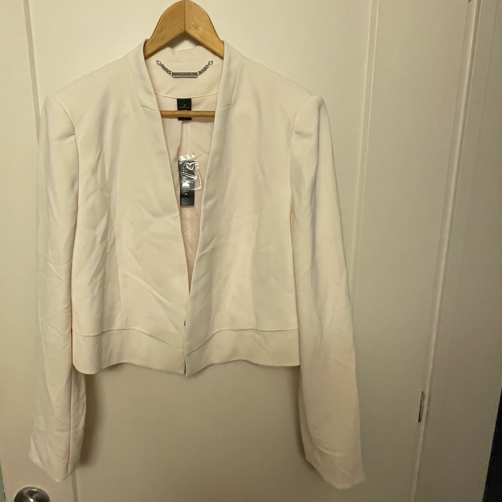 🤍 White House Black Market Jacket 🖤